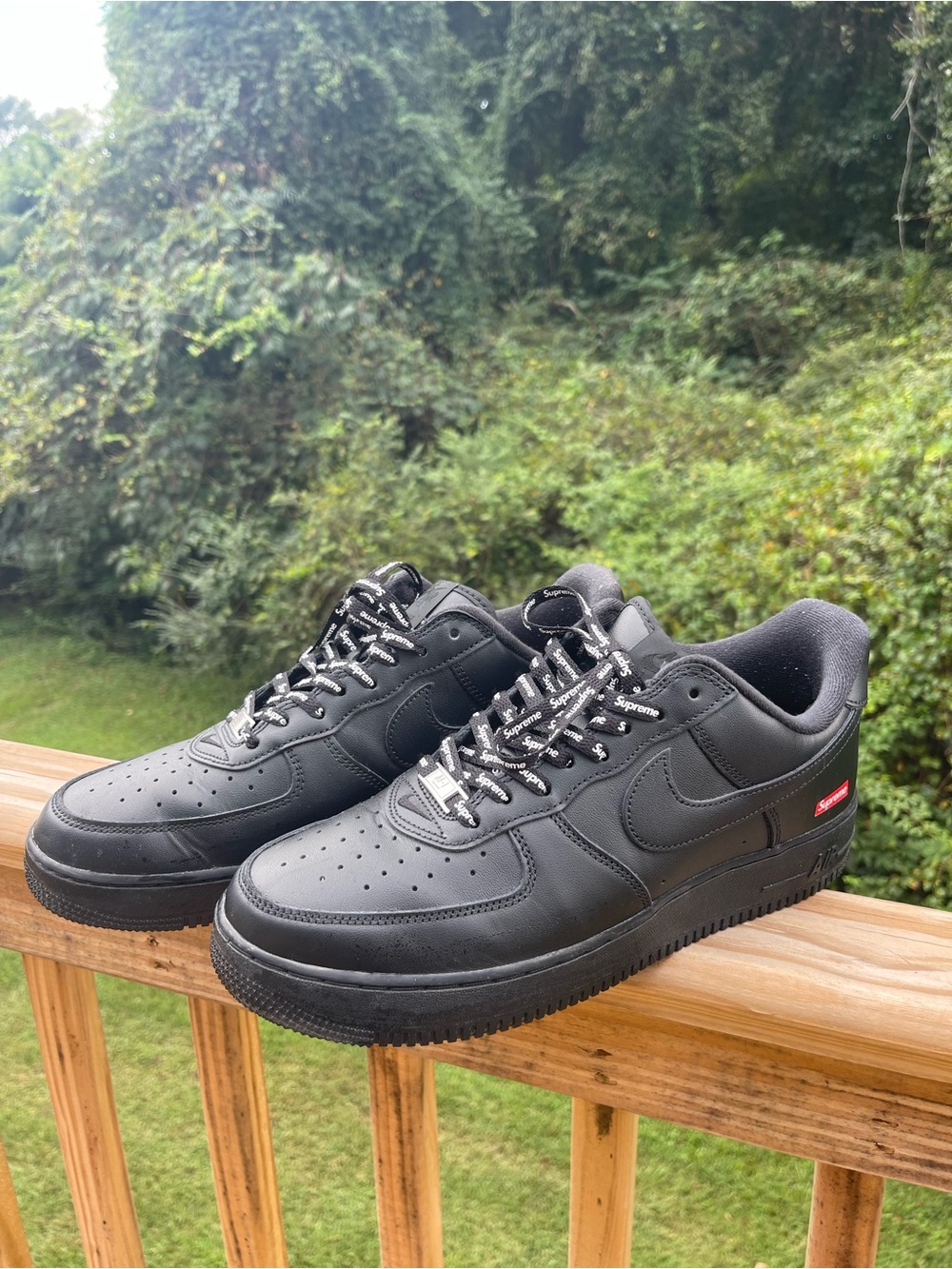 Nike Air Force 1 Low Supreme Black Sneakers US 11